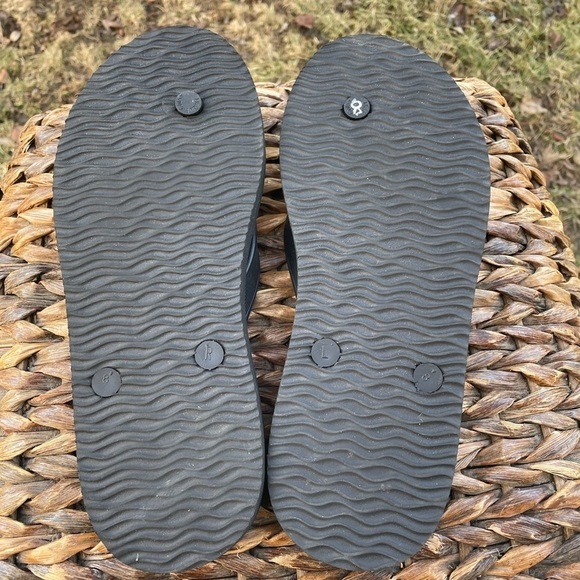 New Hurley X Black Rubber Waterproof Flip Flop Sandals.  Men’s 8 / Women’s 9/9.5 - Picture 4 of 5